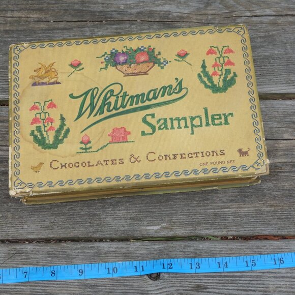 Vintage Whitman's Sampler Chocolates & Confections Empty Box - Picture 9 of 11
